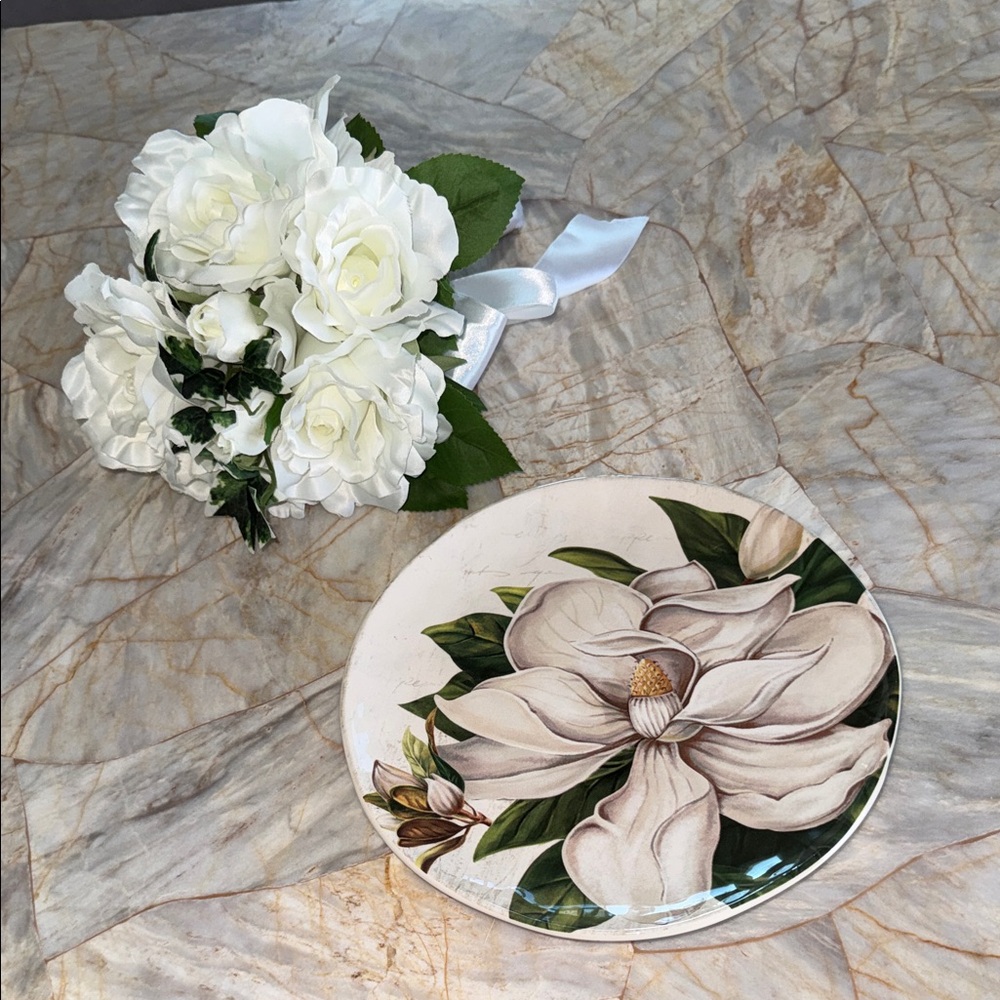 Pier 1 Magnolia Ironstone‎ Plate 8 3/4” Diameter
